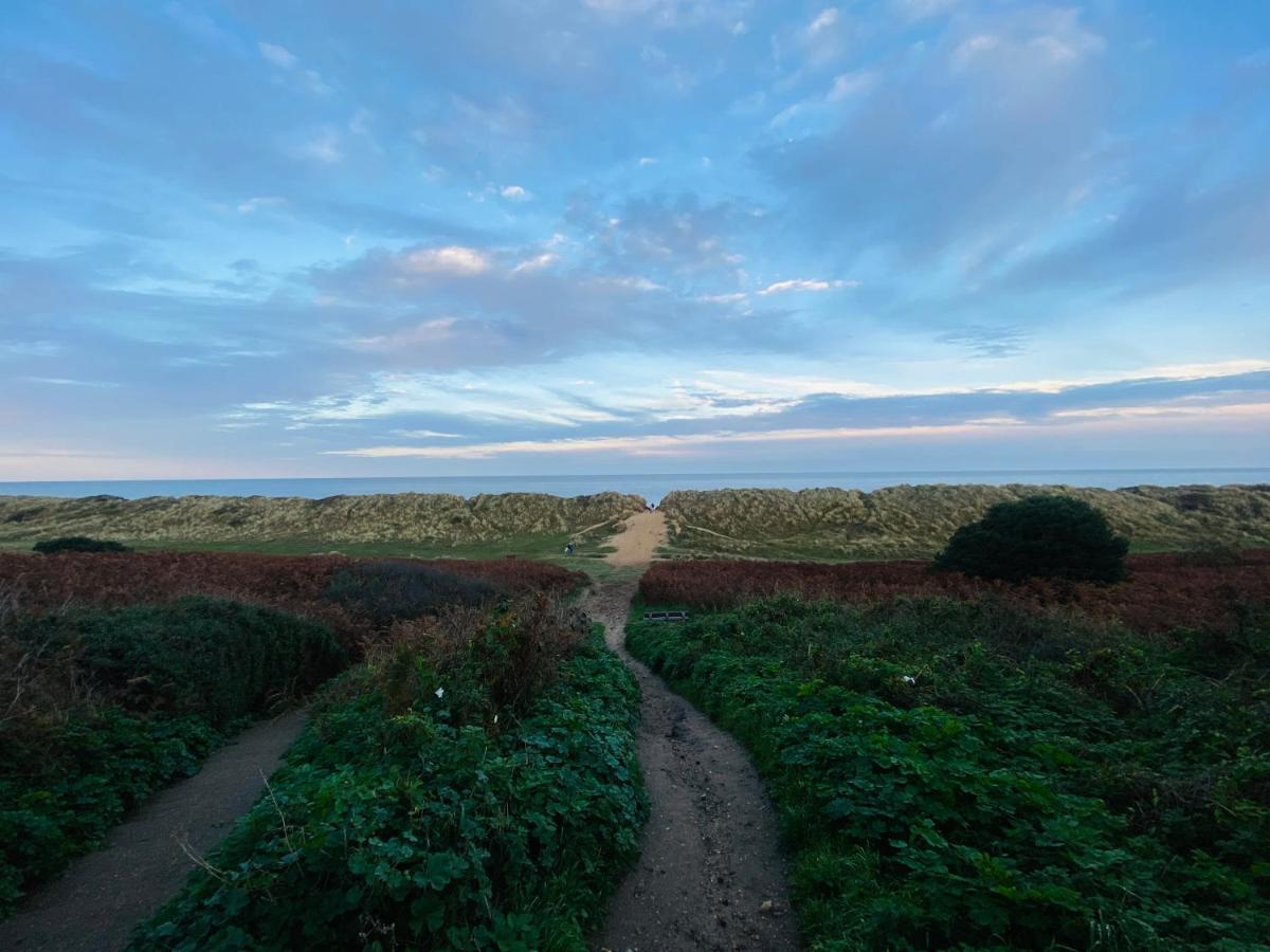 Charming Spacious 3-Bedroom Beach Holiday House, Norfolk Hemsby Bagian luar foto